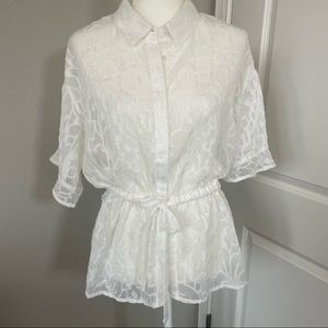 Andrew Marc white sheer 3/4 sleeve tie in waist button on front new with tags